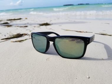 Tips for Choosing Protective Sunglasses | Framesbuy Australia