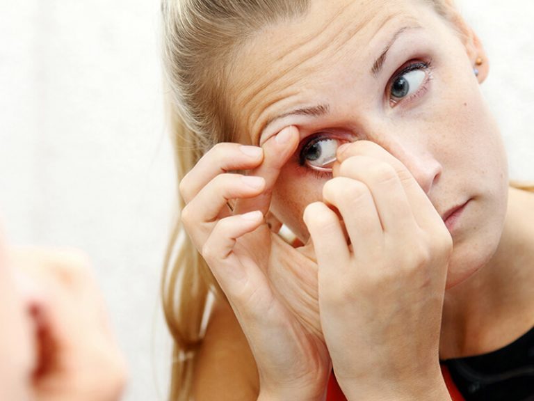 Removing Contact lenses